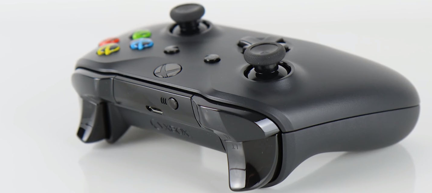 Распаковка финальной розничной версии Xbox One X