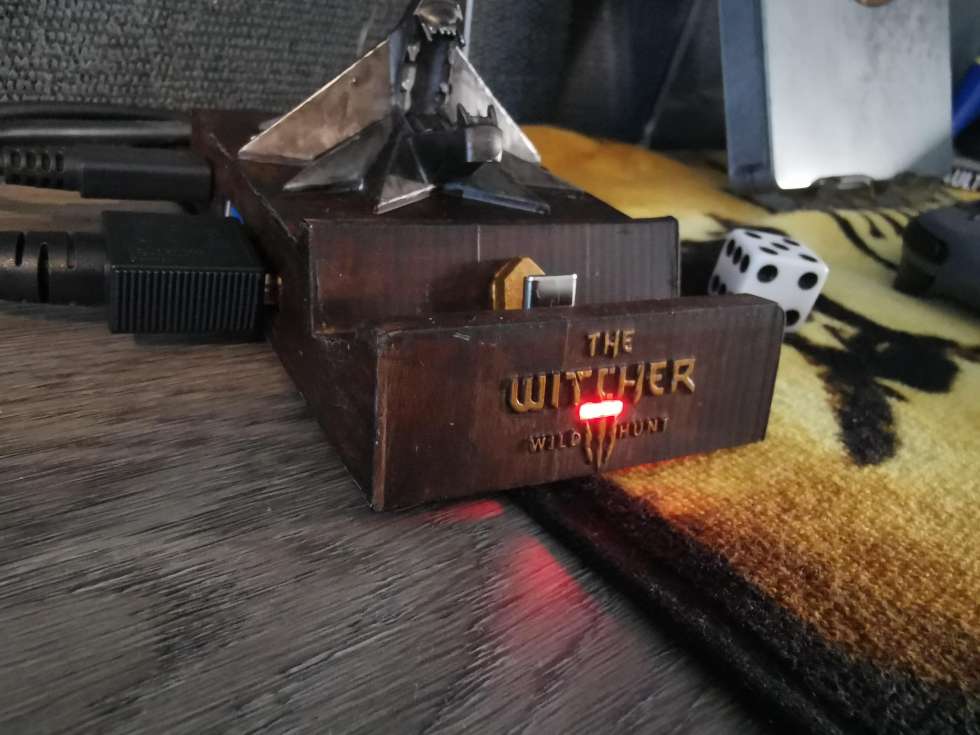 Фанат создал док-станция для Switch к релизу The Witcher 3: Wild Hunt