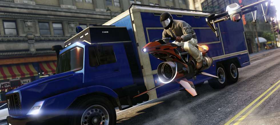 Геймер в GTA Online отыгрывает роль мусорщика и утилизирует «Угнетатели»