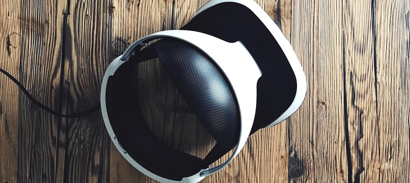 СМИ: PlayStation VR следующего поколения получит трекер взгляда и 4K-разрешение