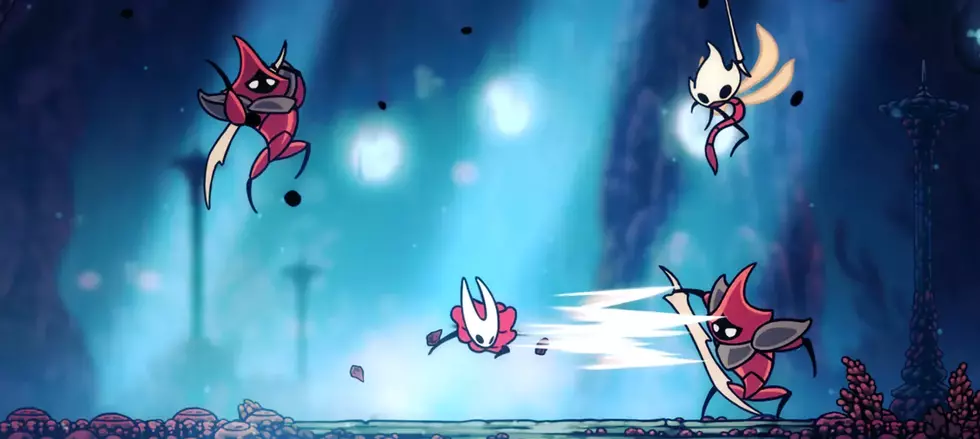 Энтузиаст играет в Hollow Knight и Silksong одновременно с одного контроллера
