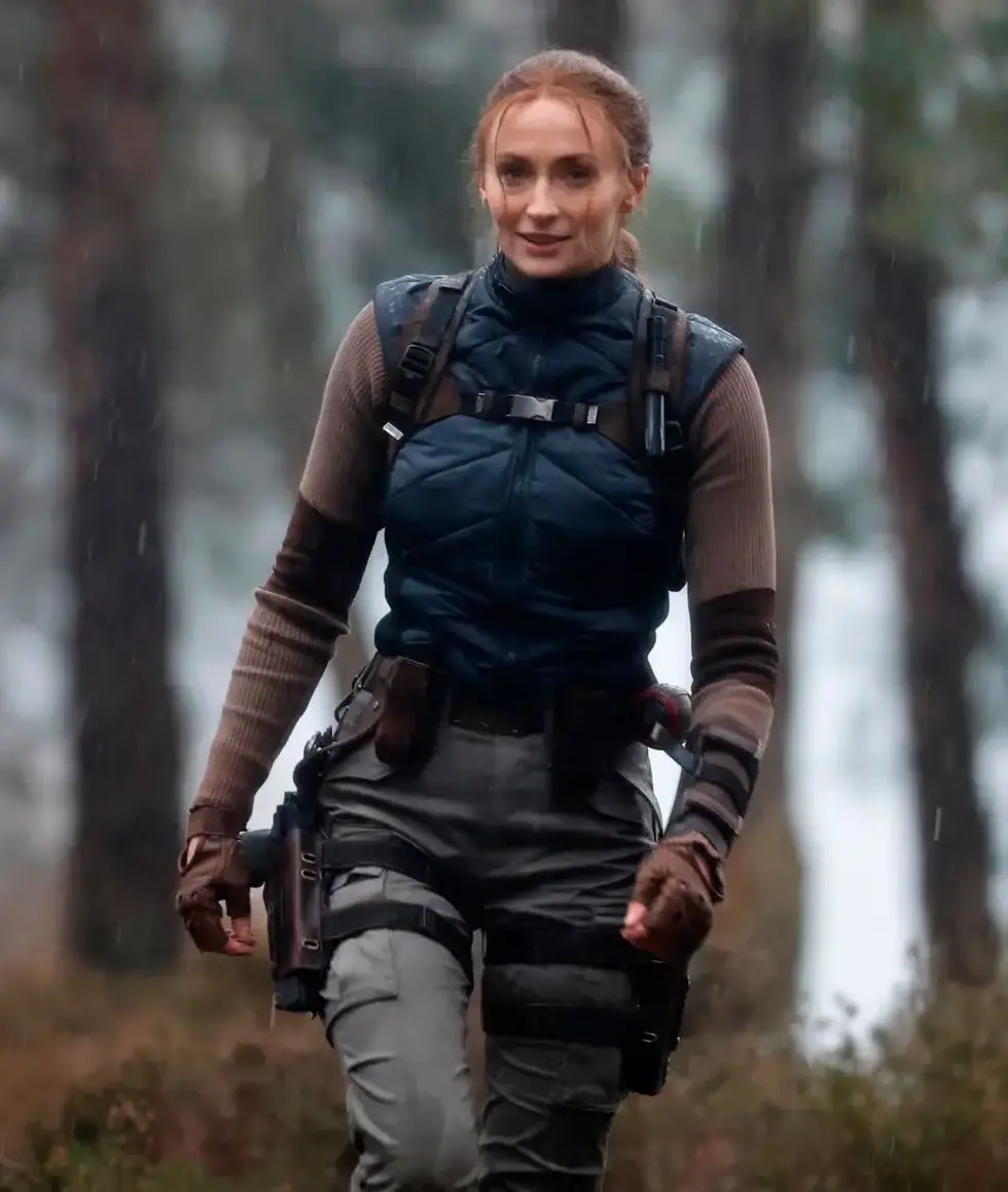 Появились новые фото со съёмок сериала по Tomb Raider — готовится сцена с парашютом