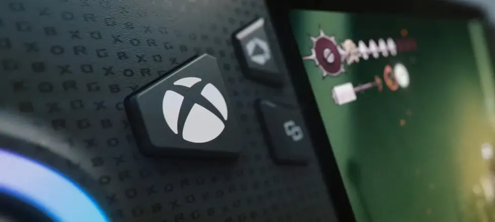 Microsoft опровергла слухи об отмене портативной Xbox