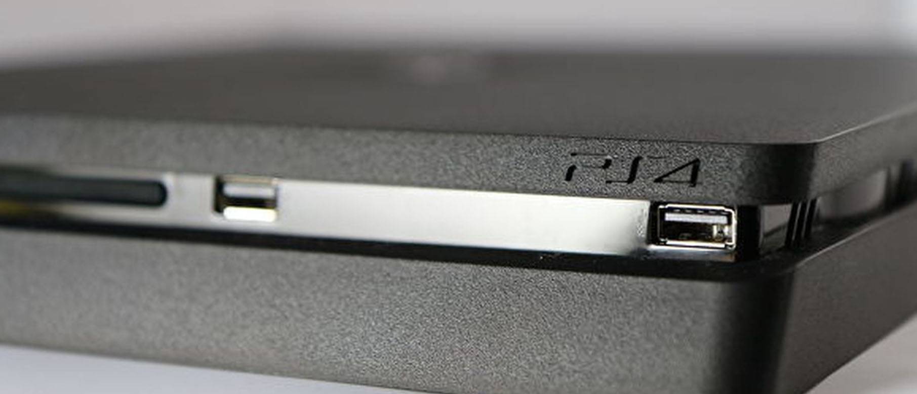 PS4 Slim выйдет 15 Сентября всего за $300